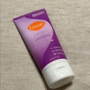 Lumē Acidified Body Cream in Lavender Sage